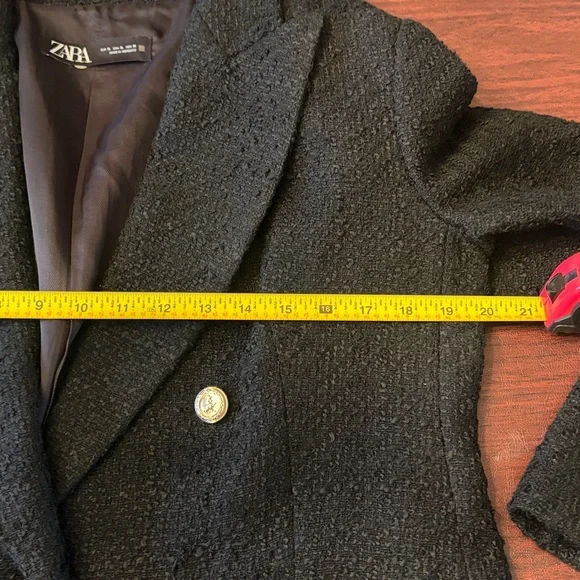 Zara Black Textured Double-Breasted Blazer with gold Buttons - Picture 6 of 9